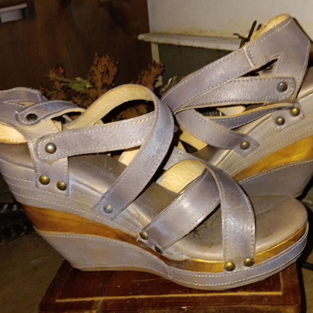 Bed Stu Platfoem Sandals